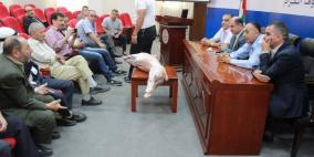 عينة من الأغنام المستوردة على طاولة اجتماع الجزارين في غرفة الخليل