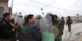 الاحتلال يقمع مسيرة المعصرة