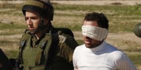 بيت لحم: الاحتلال يعتقل شابا ويسلم آخر استدعاء لمراجعة مخابراته