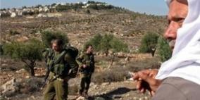 الاحتلال يخطر مزارعين في حوسان ببيت لحم بإخلاء أراضيهم الزراعية