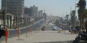 بالصور.. مجموعة "الاتصالات"  الفلسطينية تبني أول " كورنيش" على شاطئ غزة