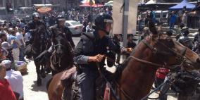 إصابات و إعتقالات خلال قمع الاحتلال لمسيرة سلمية بالقدس