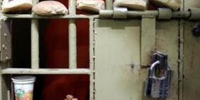 أسير مقدسي قاصر يعلن إضرابه المفتوح عن الطعام