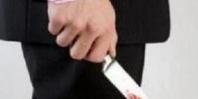 إصابة مواطن بجروح بليغة جراء تعرضه للطعن في الخليل