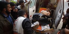 إصابة شاب بجروح نتيجة سقوط مركبة فوقه في الخليل