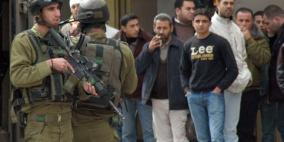 إغلاق الطريق المؤدي إلى سجن عصيون والاحتلال يعتقل متضامنين أجنبيين