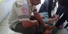 صور: اصابات بالاختناق في صفوف الطالبات ببيت امر