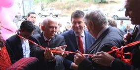 بالصور... افتتاح الروزنة للانتاج النسوي في الخليل