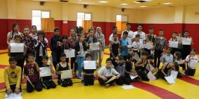 مركز طارق بن زياد ينظم بطولة في لعبة الجمباز