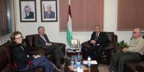 بلدية الخليل والوكالة الفرنسية للتنمية يتفقان على المزيد من المشاريع المشتركة