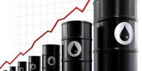 هبوط أسعار النفط مع ارتفاع سعر الدولار وزيادة المعروض من الخام