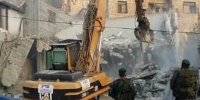 جرافات الاحتلال تهدم بناية في وادي الجوز في  القدس المحتلة