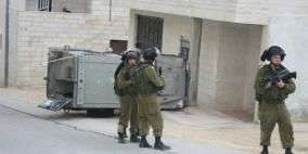 إصابة شاب وانقلاب جيب للاحتلال في تقوع