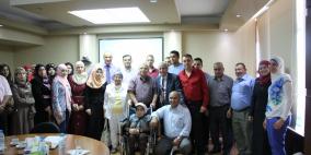 "القدس المفتوحة" والجمعية الخيرية تناقشان الوضع الأكاديمي للطلبة المستفيدين من المنح