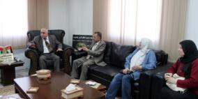 قلقيلية : الخندقجي يلتقي ممثلون عن أصحاب رياض الاطفال ويناقش معهم آفاق النهوض بواقعها