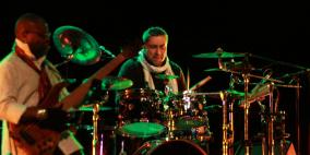 ‫حفل تضامني لعازف الجيتار العالمي جون ماكلوخلن وفرقته فورث دايمنشن‬ في رام الله