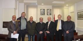 غرفة تجارة وصناعة محافظة الخليل تستقبل وفد غرفة كولون الألمانية
