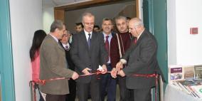 جامعة النجاح الوطنية تفتتح معرض الكتاب العاشر