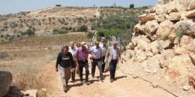 قلقيلية: المحافظ يزور مجلس العزب الغربي ويتفقد وادي ناصر في المنطقة