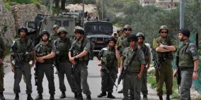 الاحتلال يحتجز 11 معلما على حاجز سوسيا العسكري شرق يطا