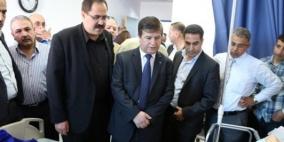 وزيرا التربية والصحة يعودان طالبة توجيهي من غزة