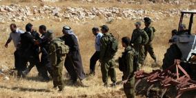 الاحتلال يتلف مئات الدونمات شرق يطا