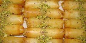 غزة: ضبط محال تستخدم مادة مسرطنة في صنع الحلويات