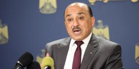 الحساينة يعلن موافقة الاحتلال على استئناف إدخال مواد البناء لغزة