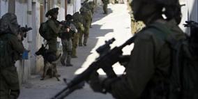 الاحتلال يغلق بلدة اذنا غرب الخليل