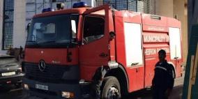 اصابة اطفائيين خلال اخماد حريق في الخليل