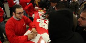 الوطنية موبايل تختتم رعايتها لمعرض القرطاسية 2013 في جامعة النجاح