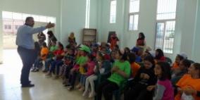 الشرطة تنظم يوما ترفيهيا لأطفال المركز النسوي بقرية تياسير وبلدية طوباس