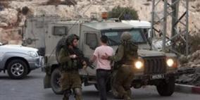 الاحتلال يعتقل مواطنا من مدينة الخليل