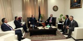 الحمد الله يطلع وزير الصناعة والتجارة الأردني على المعيقات التي تواجه الاقتصاد الفلسطيني