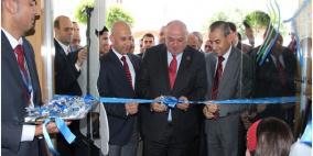 محافظ سلطة النقد يستهل جولة موسعة في غزة بافتتاح فرع لمؤسسة فاتن