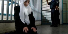 الأسيرة منى قعدان محرومة من رؤية عائلتها منذ اعتقالها