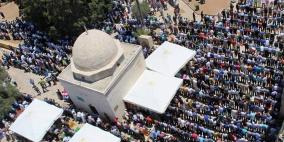 أكثر من ربع مليون يؤدون الجمعة الرابعة برحاب المسجد الأقصى