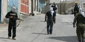 مسلحون يعتدون على عامل حراسة في بلدية جنين