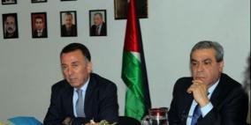 وزير الاقتصاد يعلن بدء العمل بنظام اللامركزية بالضفة