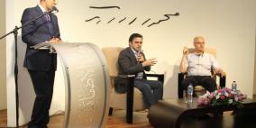 الروائي أنور حامد في ضيافة محمود درويش