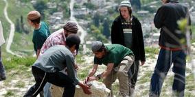 مستوطنون يعتدون بالضرب على مواطن من بيت حنينا