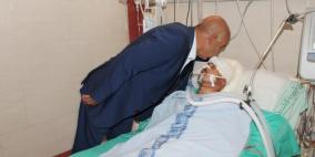 الضميري يعود الجرحى في مجمع فلسطين الطبي برام الله