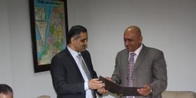 محافظ نابلس يستقبل وزير المواصلات