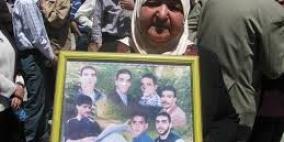 والدة 4 أسرى: كل الأيام قاسية وأبنائي في سجون الاحتلال