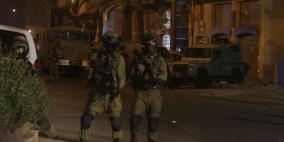 "محدث" إصابة شاب بجروح بالغة الخطورة إثر تجدد المواجهات في مخيم الفوار