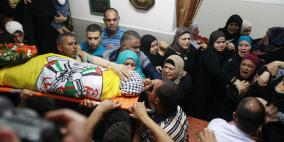 تشييع جثمان الشهيد عيسى القطري في مخيم الأمعري