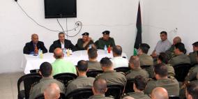 قلقيلية: المحافظ يلقي محاضرات للمؤسسة الأمنية.