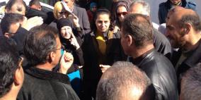 بالصور: مسيرة احتجاجية على سياسة الأونروا في الخليل