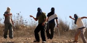 مستوطنون يعتدون على الرعاة والأهالي جنوب الخليل