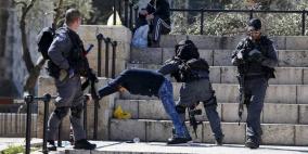القدس المحتلة: اعتقال 6 شبان ومستوطنون يقتحمون الاقصى